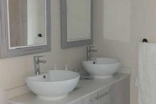 Naudens Beach House (2)